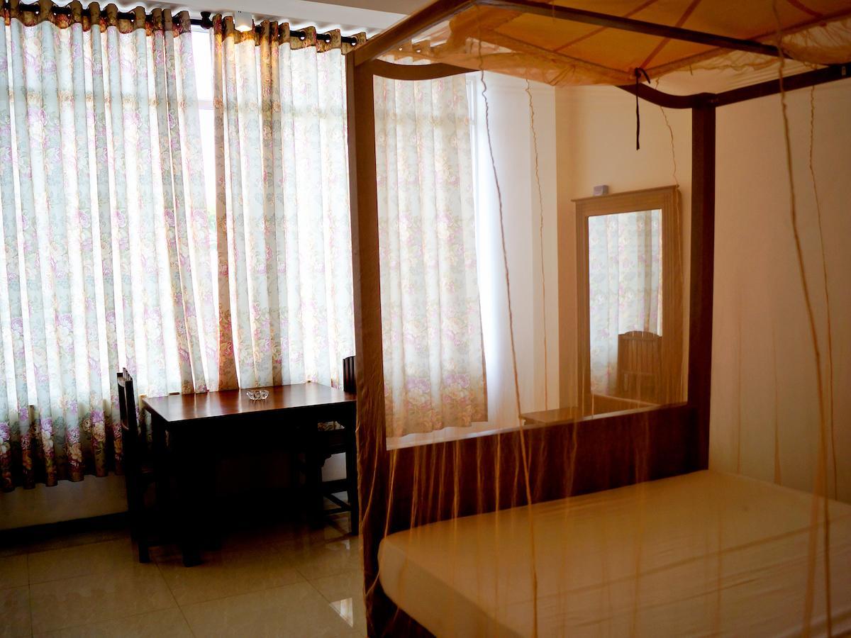 Sayurima Beach Hotel Ahangama Bilik gambar