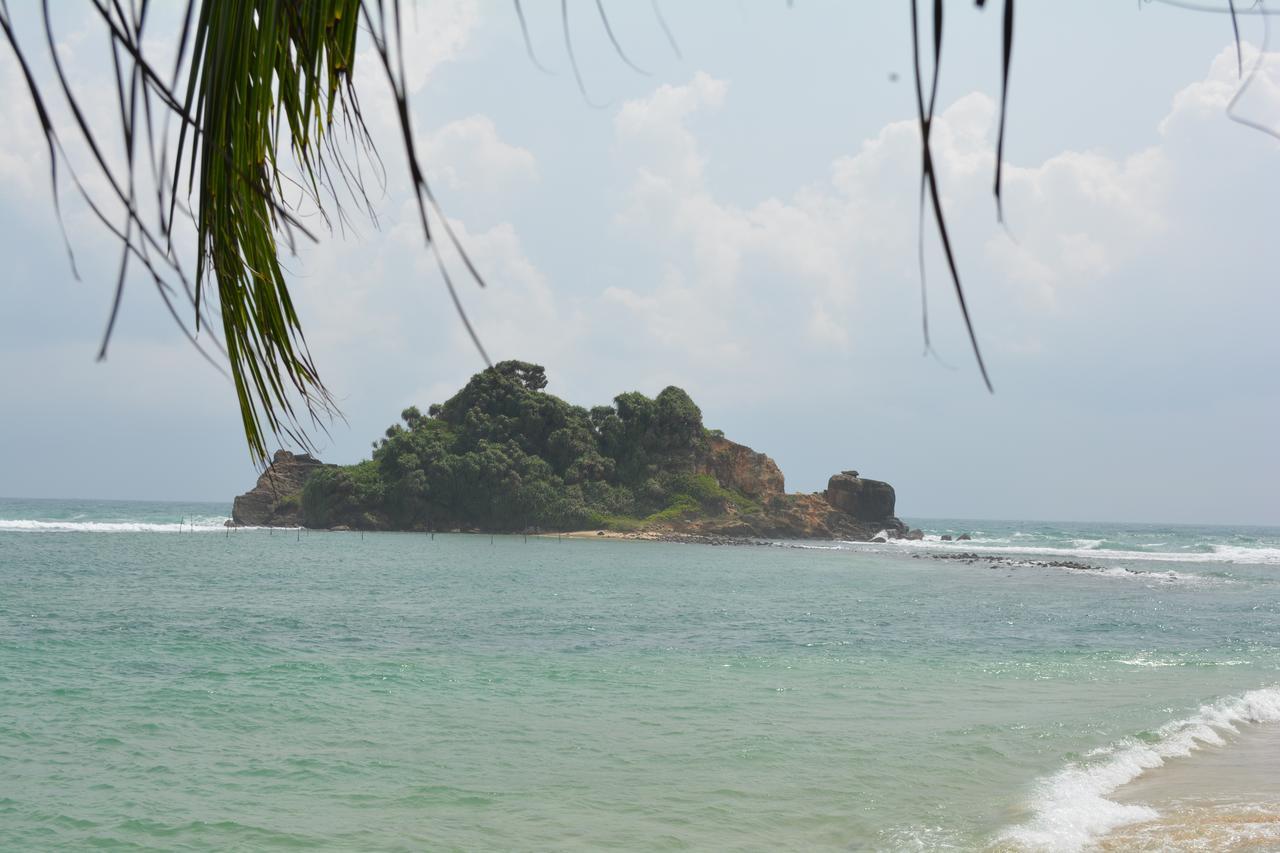 Sayurima Beach Hotel Ahangama Luaran gambar