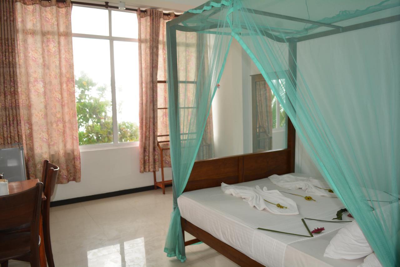 Sayurima Beach Hotel Ahangama Luaran gambar