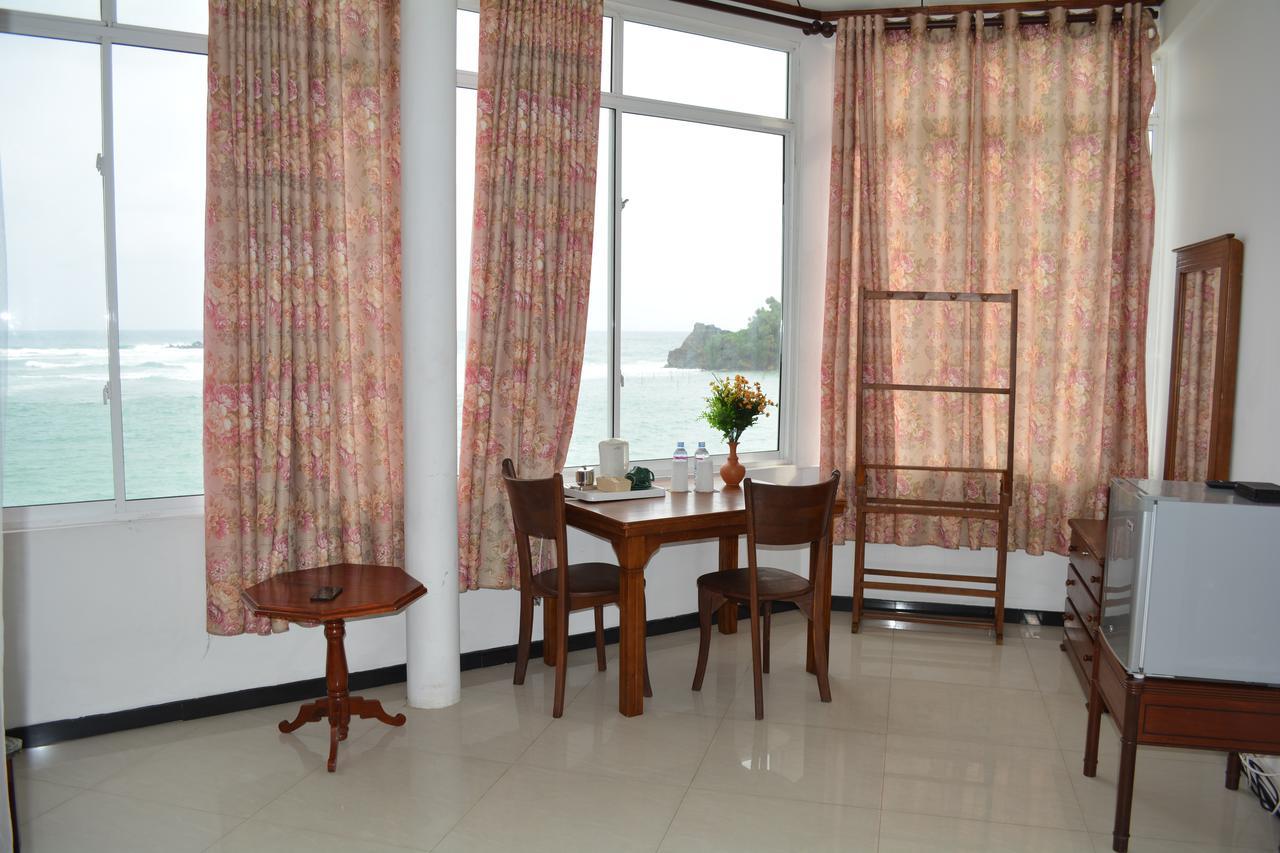 Sayurima Beach Hotel Ahangama Luaran gambar