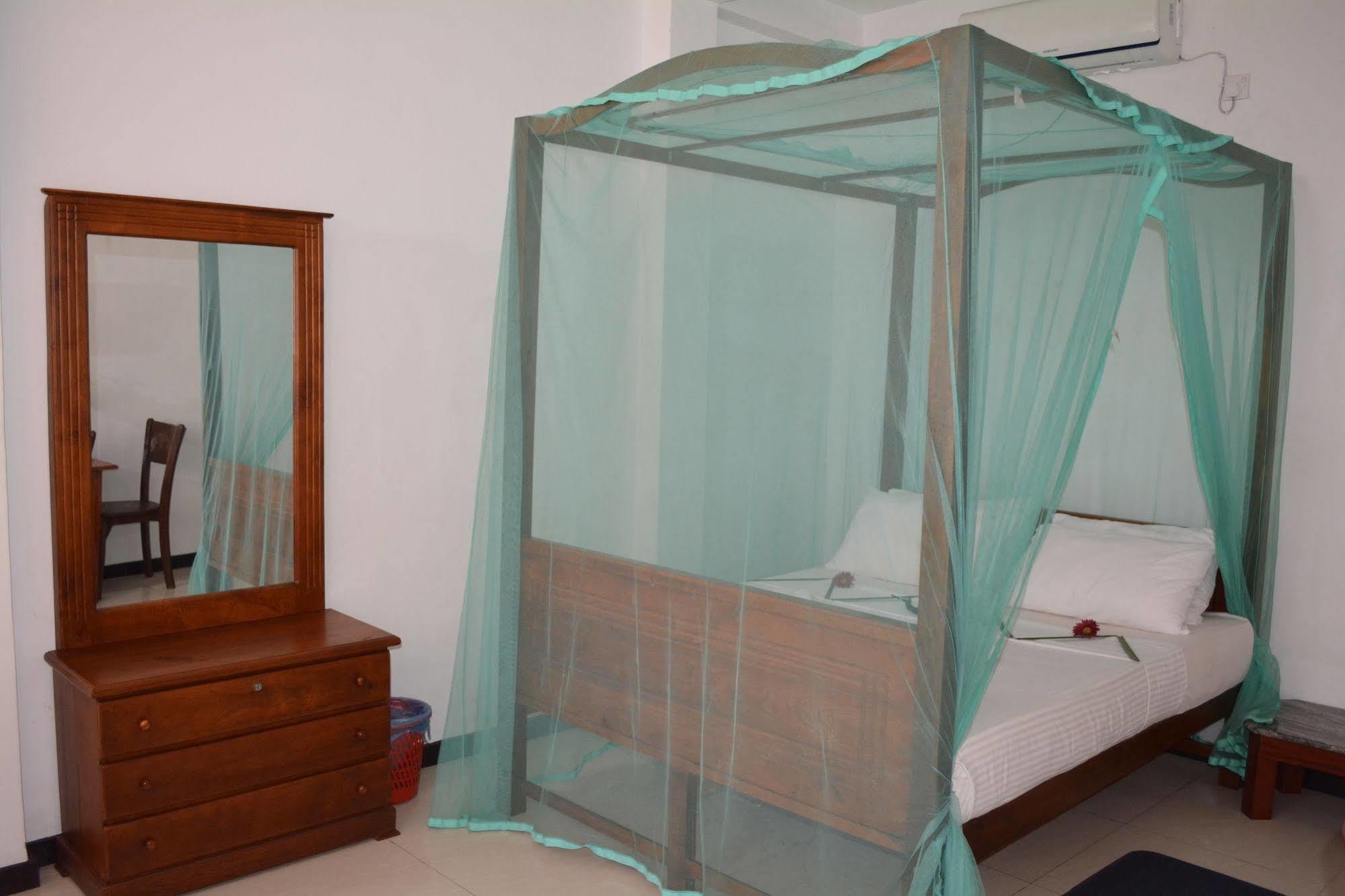 Sayurima Beach Hotel Ahangama Luaran gambar