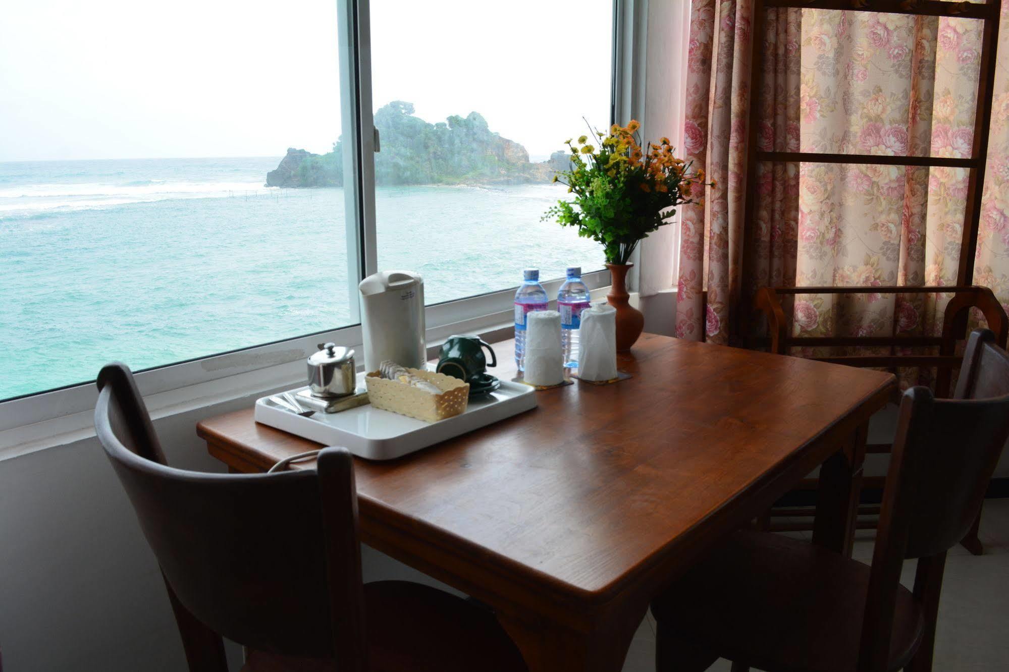 Sayurima Beach Hotel Ahangama Luaran gambar
