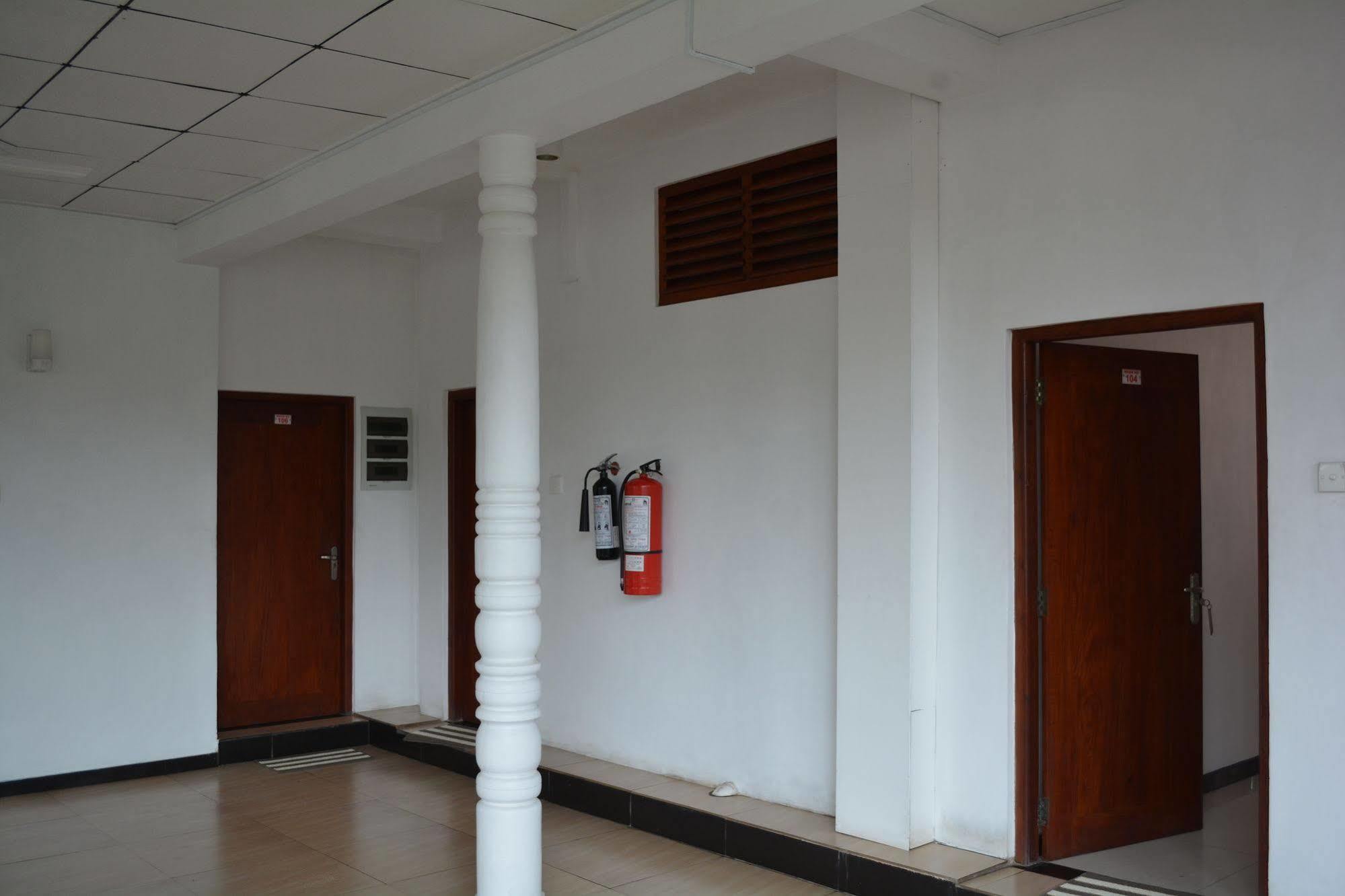 Sayurima Beach Hotel Ahangama Luaran gambar