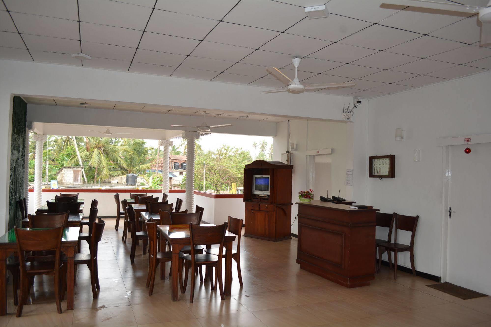 Sayurima Beach Hotel Ahangama Luaran gambar