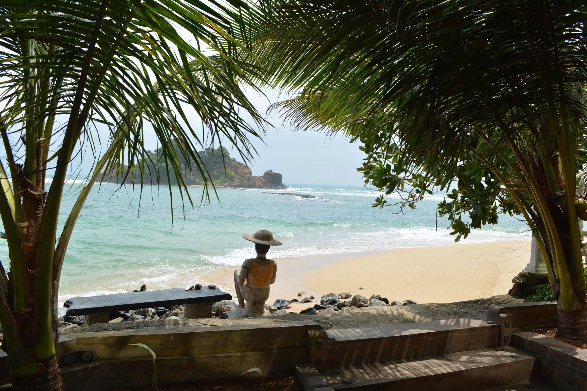 Sayurima Beach Hotel Ahangama Luaran gambar